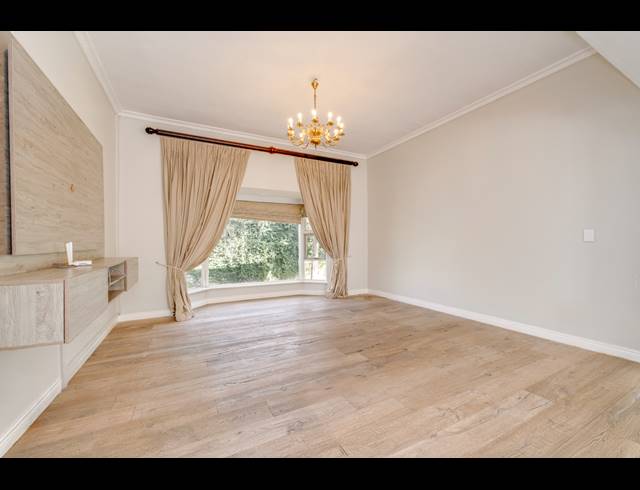 4 BEDROOM HOUSE FOR SALE IN DAINFERN GOLF ESTATE